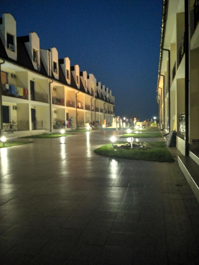 Solnechnaya Hotel Затока Екстериор снимка
