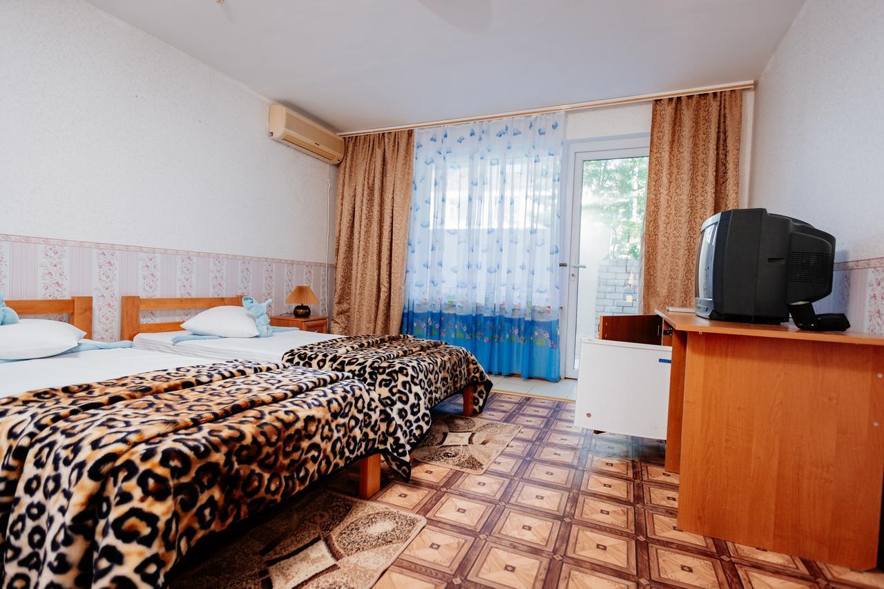 Solnechnaya Hotel Затока Екстериор снимка