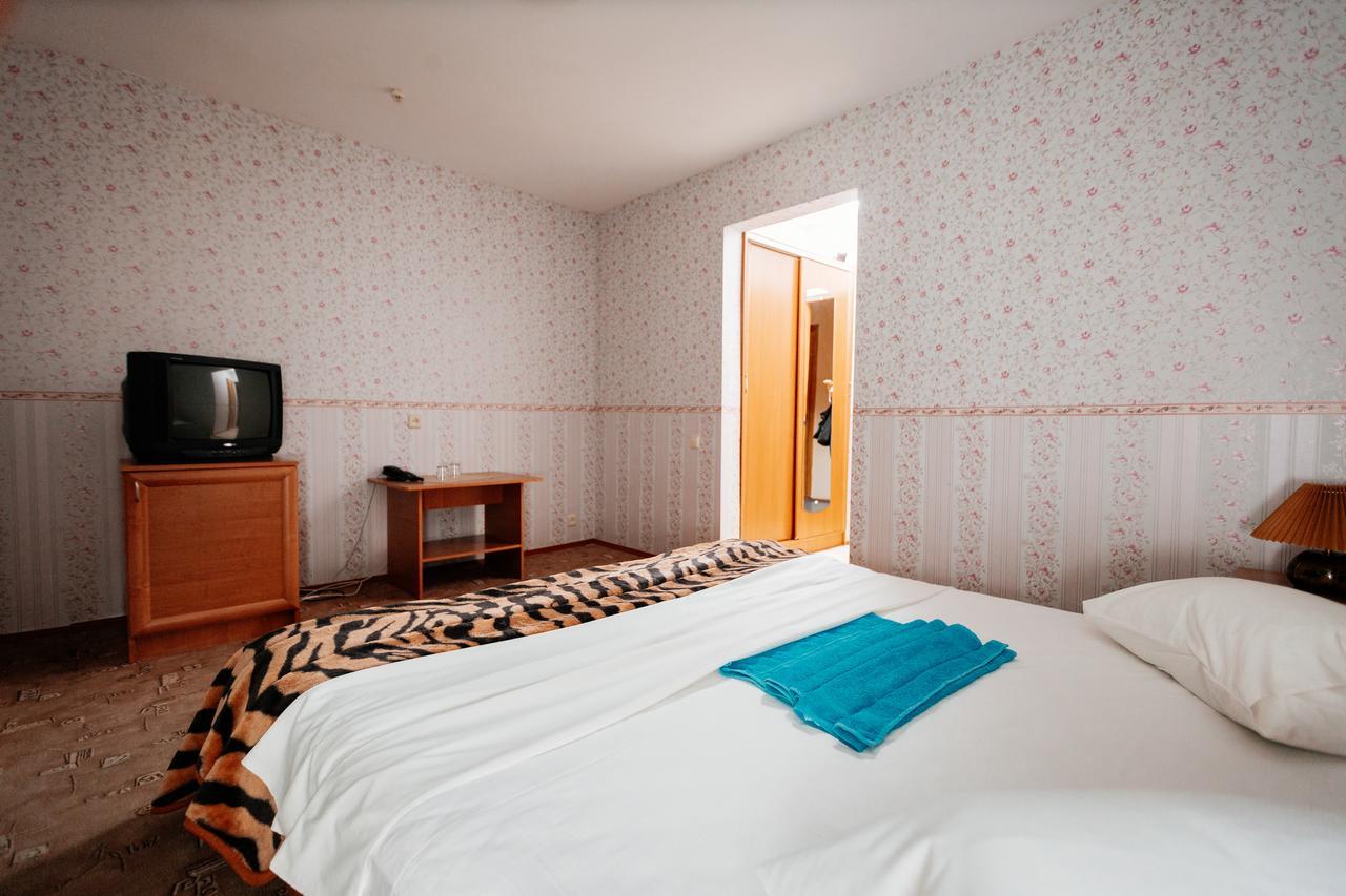 Solnechnaya Hotel Затока Екстериор снимка